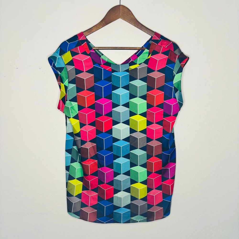 Milly‎ Women’s Colorful Geometric Cube Pattern Short Sleeve Top Blouse Medium